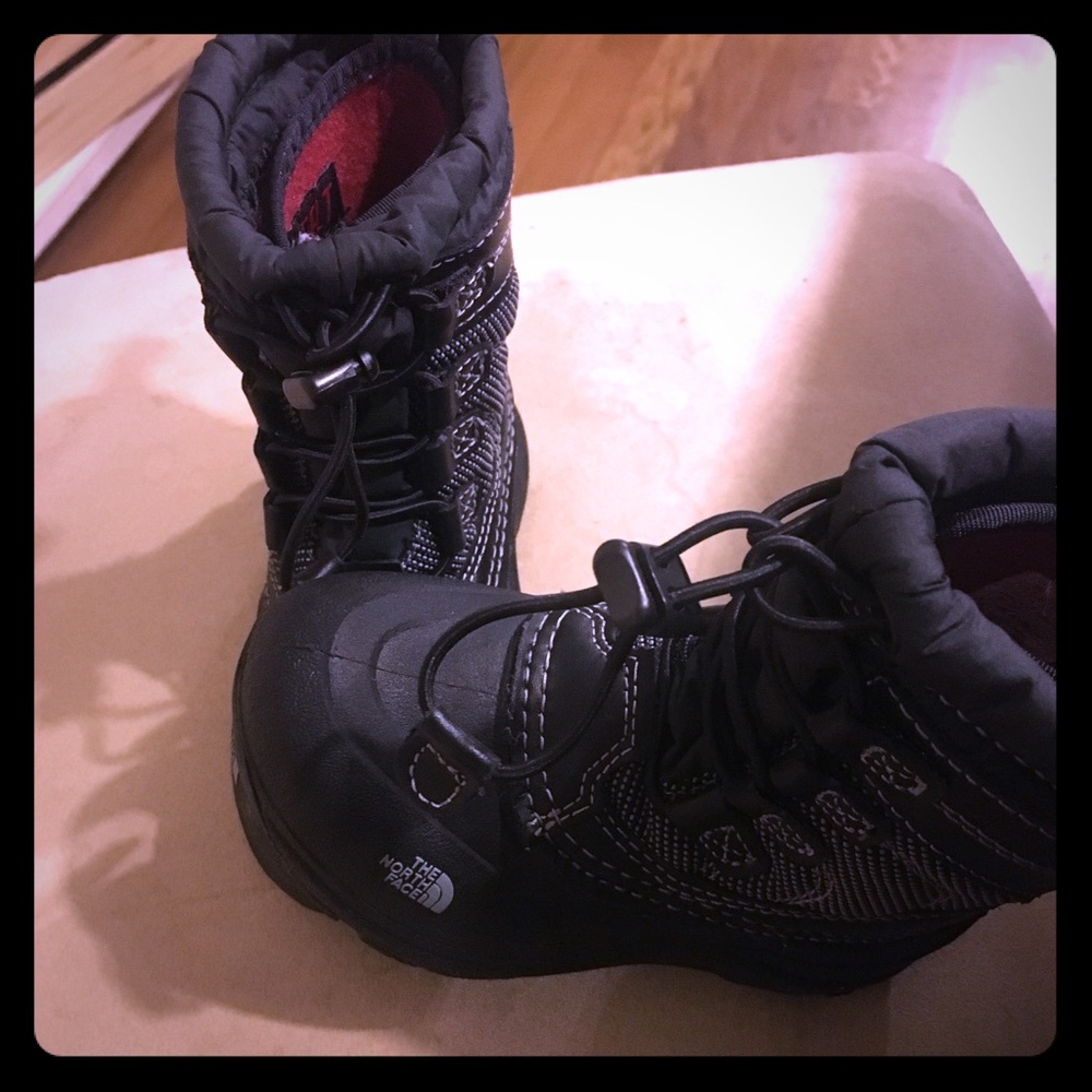 Kids NorthFace winter/snow boots